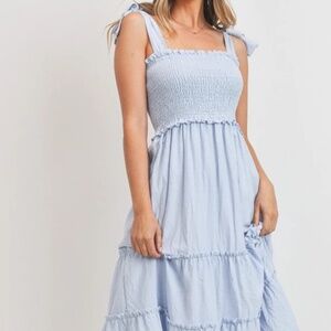 Paper Crane Baby Clue Smocked Tiered Maxi Dress | Size Small